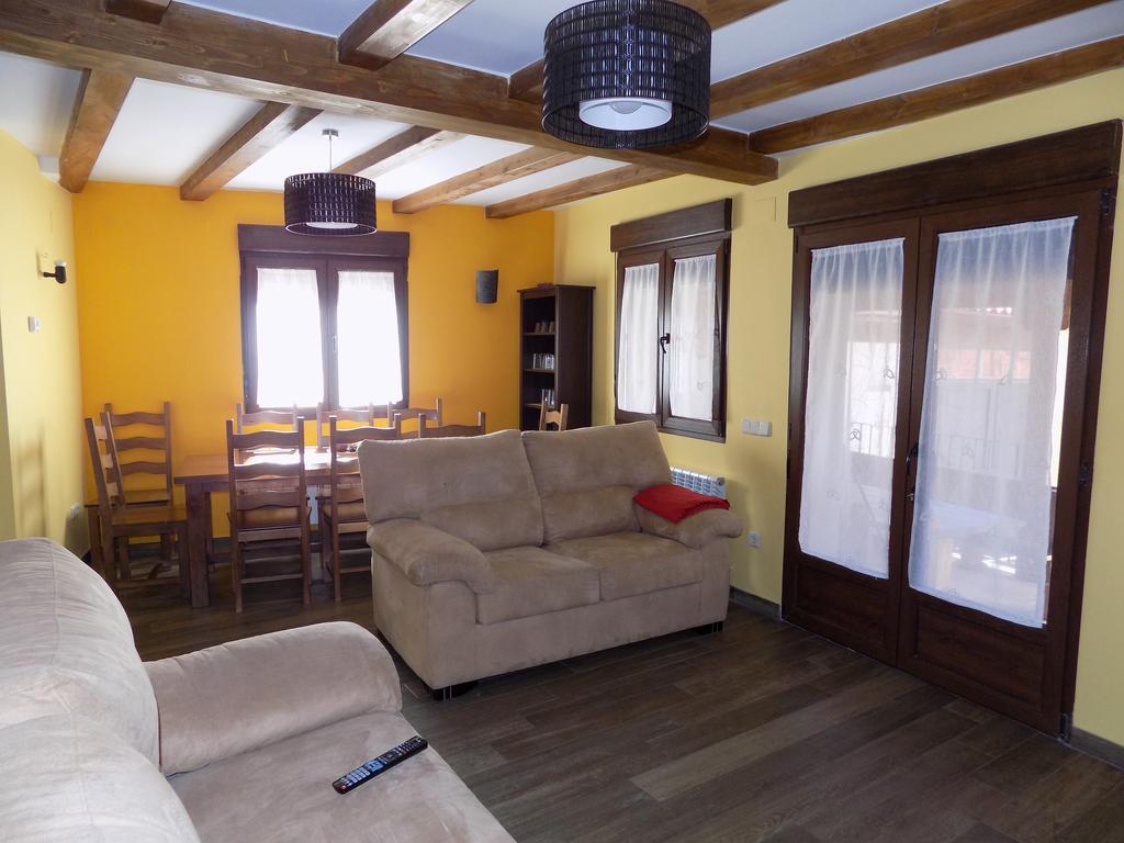 Casas Rurales Las Eras III Ayllón Kültér fotó
